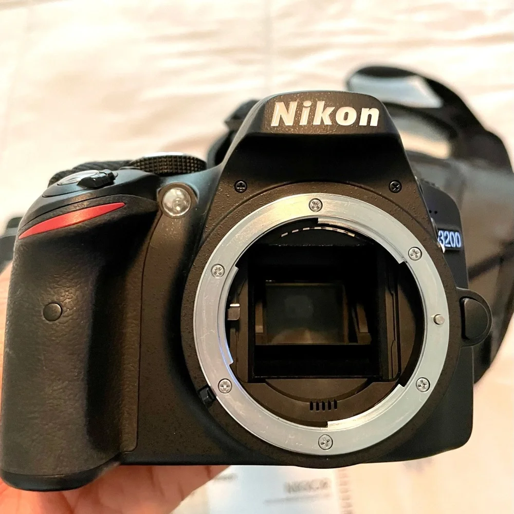 Nikon DSLR Camera & Accessories